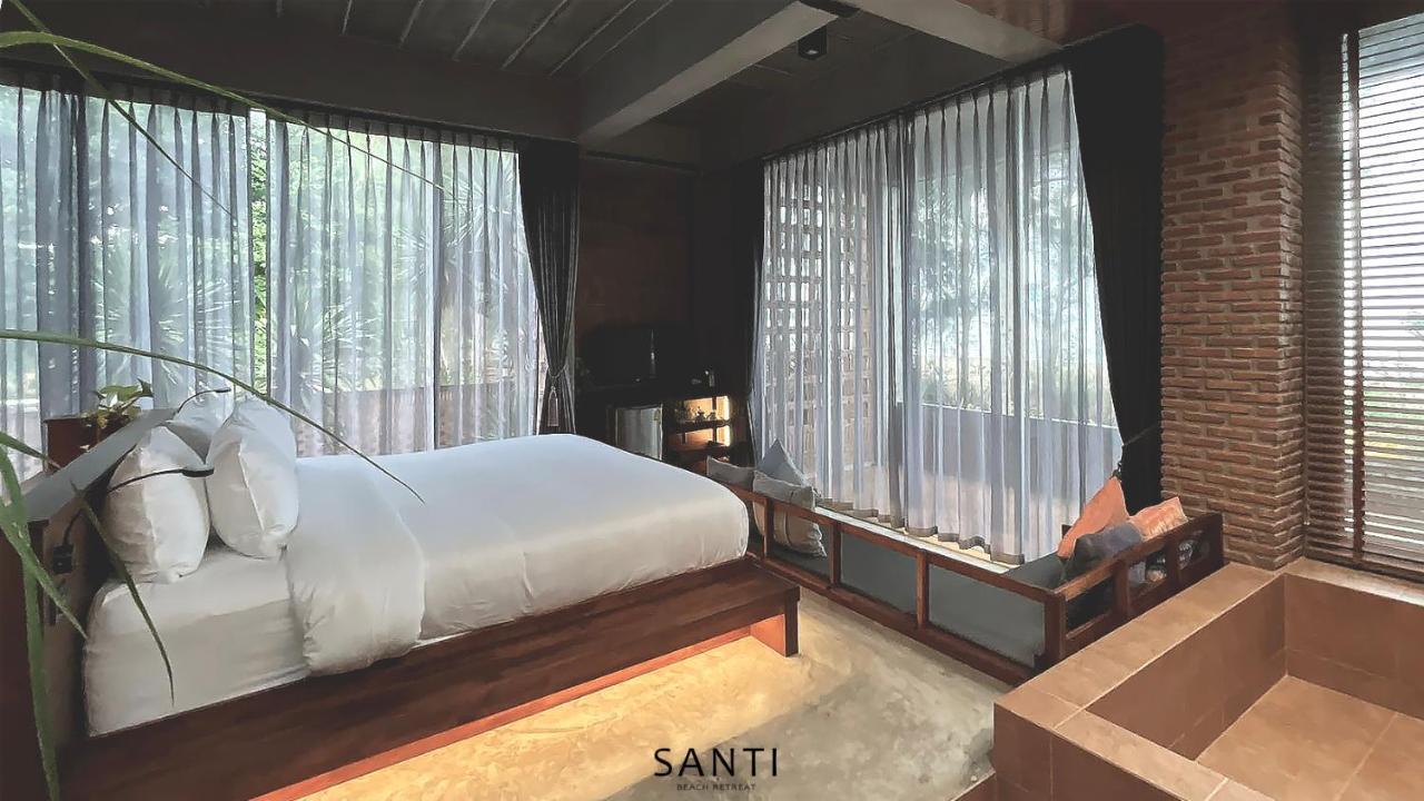 Santi Beach Retreat Chumphon Exterior photo