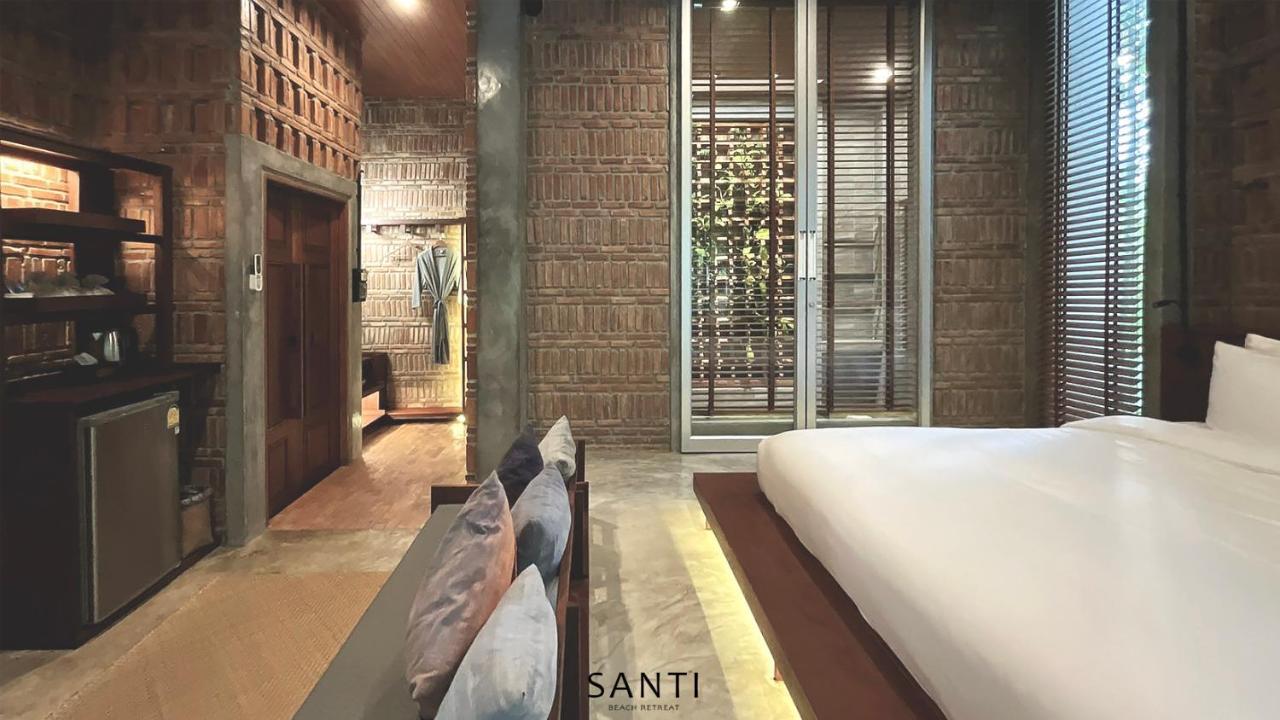 Santi Beach Retreat Chumphon Exterior photo